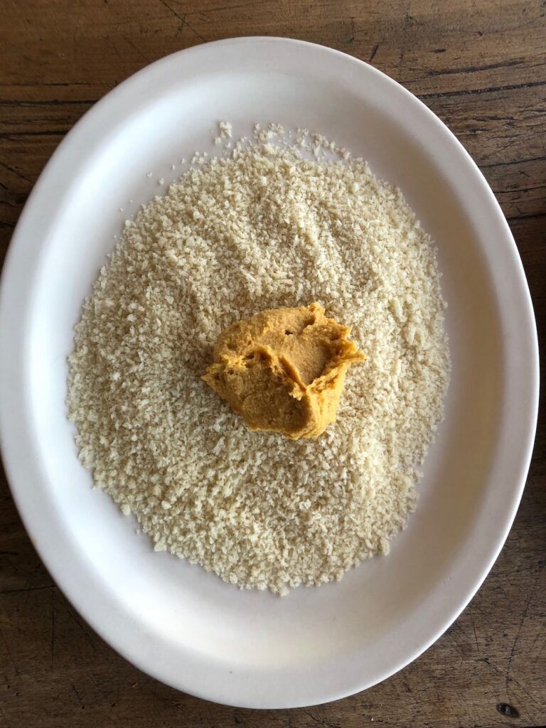 Breadcrumbs for chickpea cutlets